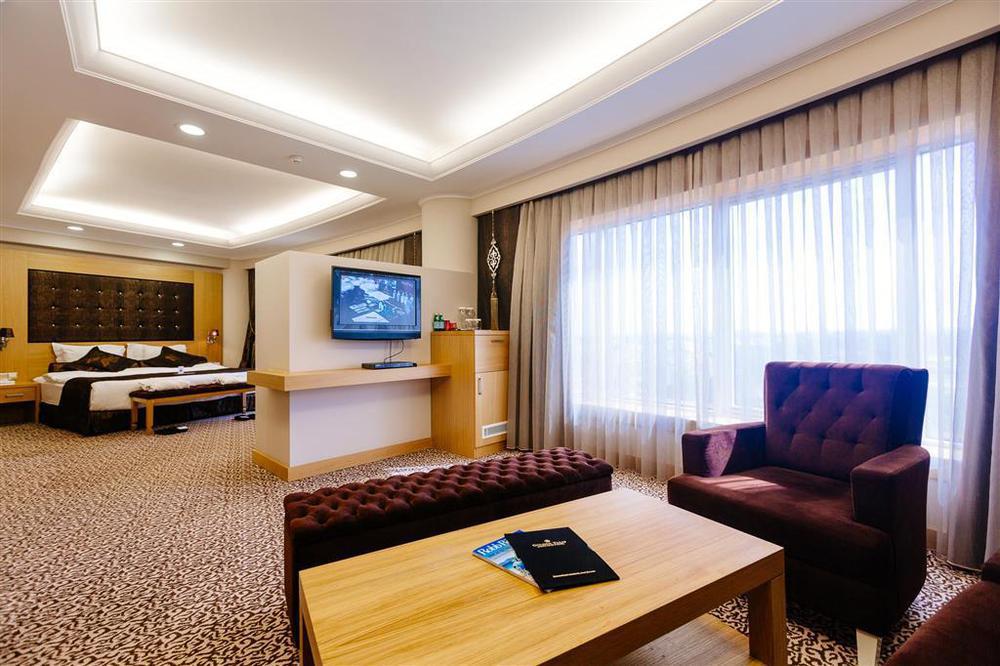 Grand Pasha Luxury Central Nicosia Hotel & Casino Szoba fotó