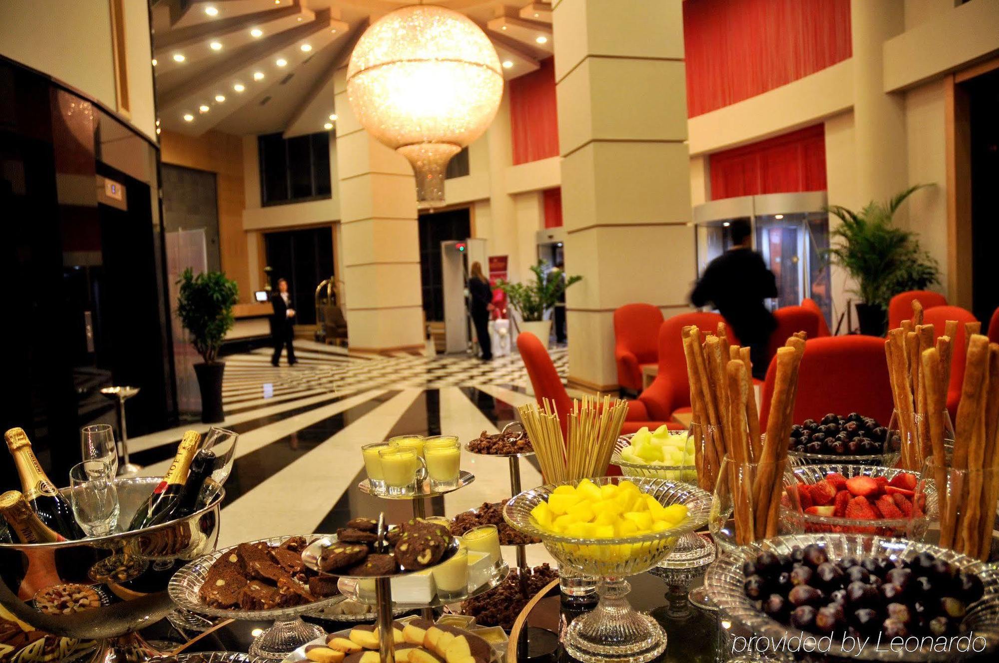 Grand Pasha Luxury Central Nicosia Hotel & Casino Beltér fotó
