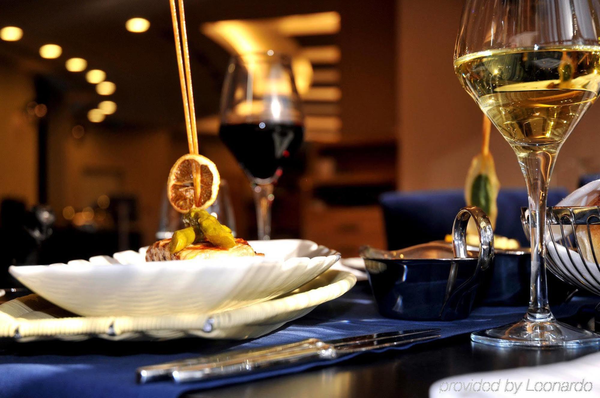 Grand Pasha Luxury Central Nicosia Hotel & Casino Étterem fotó