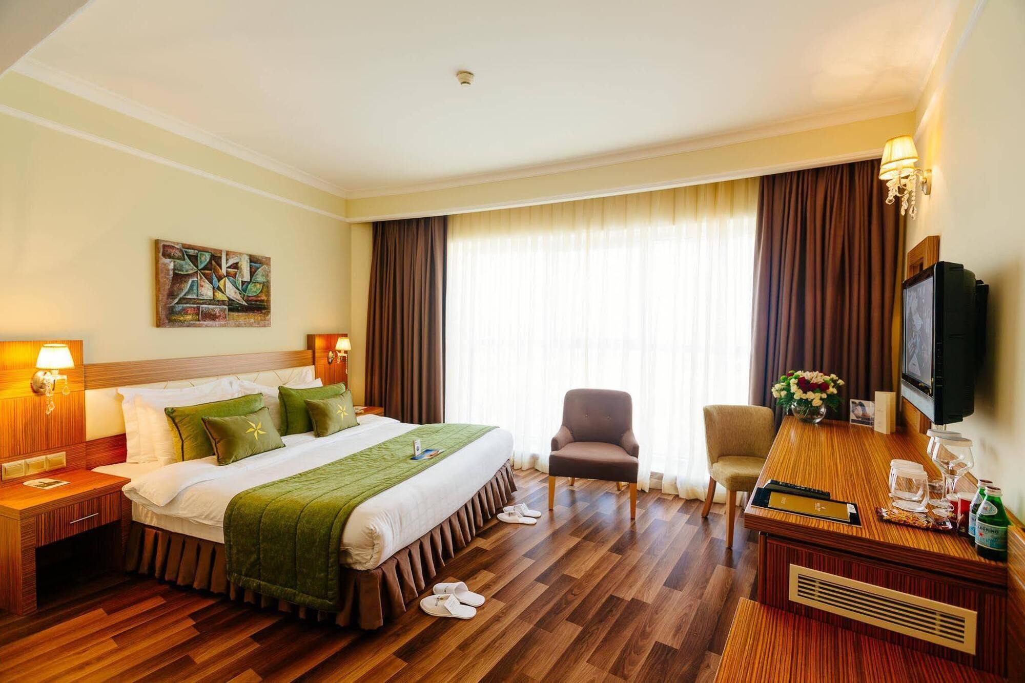 Grand Pasha Luxury Central Nicosia Hotel & Casino Kültér fotó