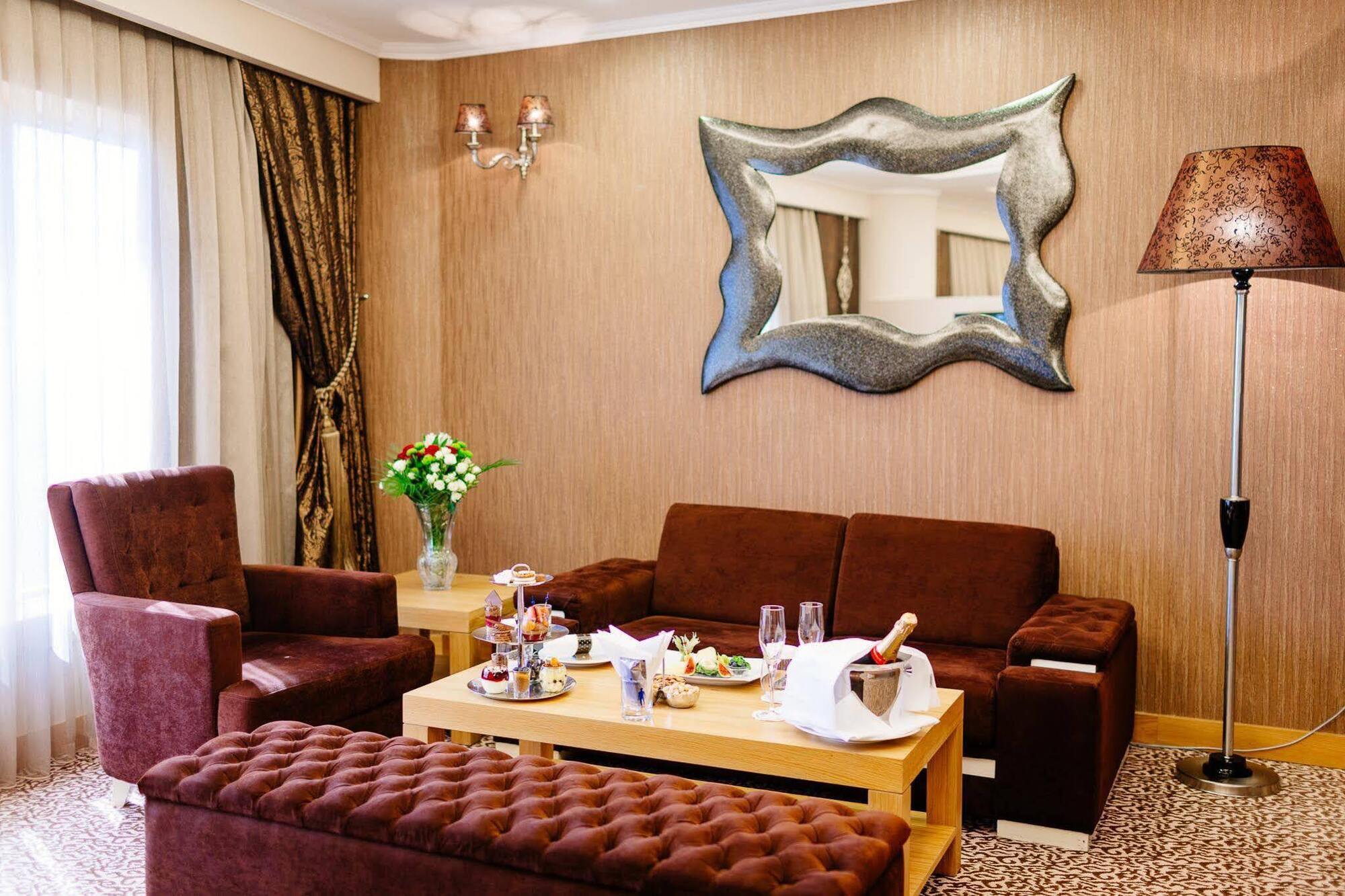 Grand Pasha Luxury Central Nicosia Hotel & Casino Kültér fotó