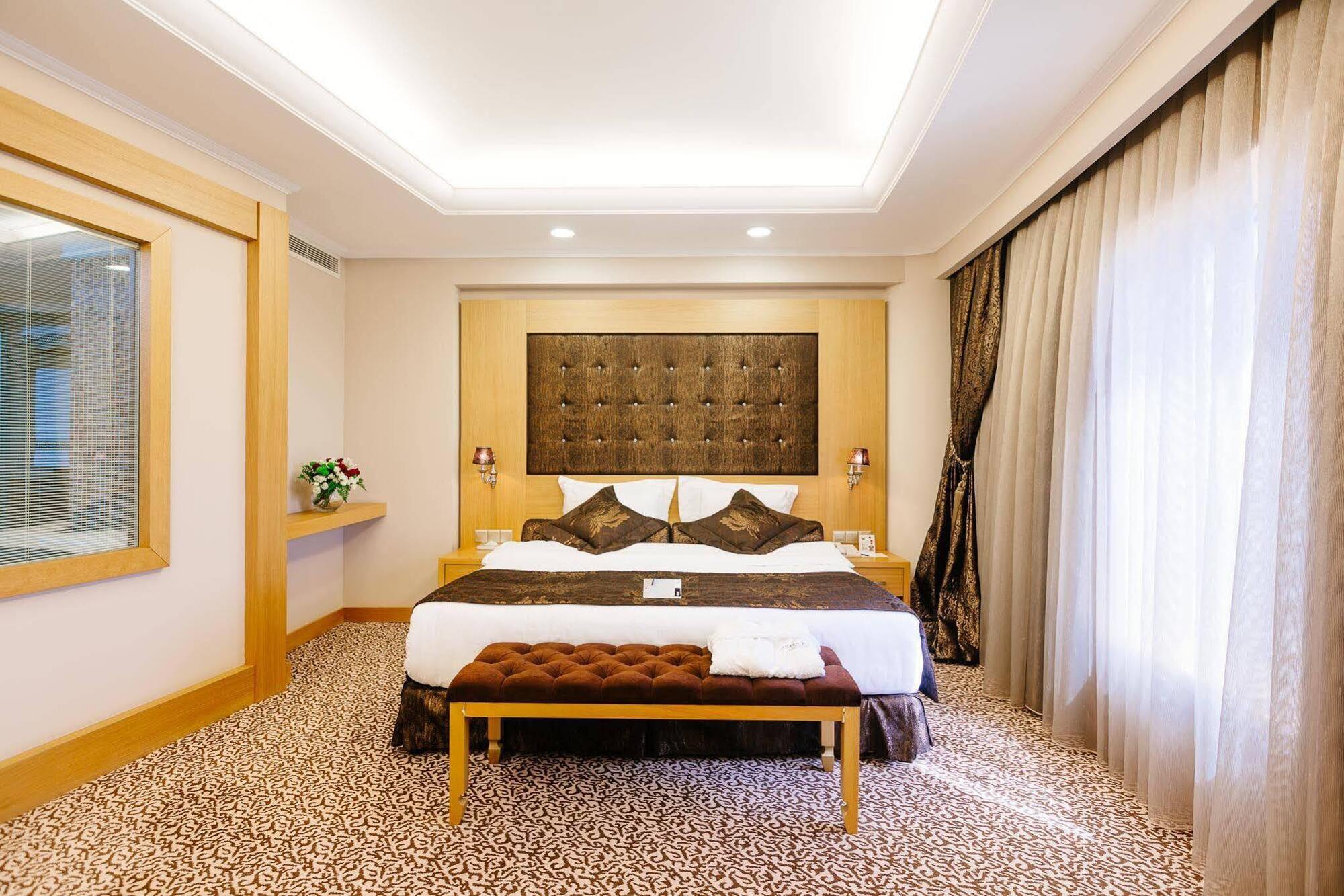 Grand Pasha Luxury Central Nicosia Hotel & Casino Kültér fotó
